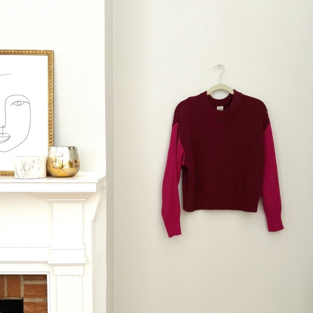 two tone sweater maroon & pink / size x small / a new day